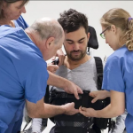 100% invalid prošetao u novom “robot-odijelu”: “Osjećao sam se kao prvi čovjek na Mjesecu” (Foto/Video)