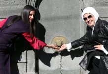 Udružile se Vučićeva i Erdoganova: Žene predsjednika otvorile izložbu u Beogradu (Foto)