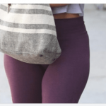 Muž Je Ostavio Nakon Što Mu Je Rodila Petero Djece: Jučer Su Je Uslikali Dok Je Šetala Ulicom