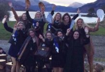 Pored Jezera Su Se Slikale Za Djevojačko Veče, A Kad Su Vidjeli Ko Je S Njima Na Fotografiji, Pobjegle Su Odmah Iz Tog Odmarališta