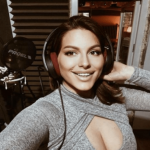 Seka Ispred Kuće Izašla I Ovo Učinila, Šta Reći Na Ovaj Potez – Srpska Pjevačica Iznenadila Obožavatelje Kao Nikad Ranije