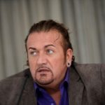 Svi Znate Macu, A Ovo Je Njegova 20 Godina Mlađa Supruga: Sva Je Istetovirana I Objavljuje Samo Provokativne Fotke!