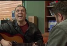 Svi Smo Se Smijali Glupom Čombetu U Seriji Lud, Zbunjen, Normalan – Ipak, U Stvarnosti Je Zaveo Ovu Fatalnu Plavušu I Odveo U Holivud – Njegova Žena Je San Svakog Muškarca, Ko Bi Rekao Da Glupi Čombe Može Ovakvu Ženu Zavesti