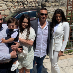 DANAS KRSTI SINA Darko Lazić došao u crkvu sa Marinom i bebom!