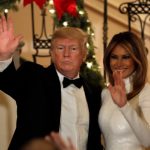 VJENČANICA OD 90 METARA SVILE, A UMJESTO BUKETA ― NEŠTO NEOBIČNO: Da li ste vidjeli kako je Melania Trump izgledala na vjenčanju?