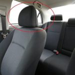 NASLON ZA GLAVU U AUTOMOBILU IMA SKRIVENU FUNKCIJU, TRIK KOJI ZNAJU SAMO ISKUSNI VOZAČI: Može vam spasiti život