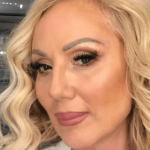 Baba u 60. se skinula na privatnoj plaži, pa ZAVODI PRISUTNE! Uslikali Brenu: KAD JE USTALA, IMALO SE ŠTA I VIDETI, sve se oteglo a dole.. OVO NIKO NIJE TREBAO DA VIDI, Ljudi se krste!(FOTO)