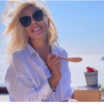 Voditeljku “Prve” spopao BOGATI RUS na Mikonosu: Pukla 10.000 evra na letovanje, a onda joj se desilo OVO! (FOTO)